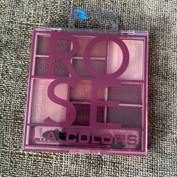 NWT LA colors ROSE eyeshadows - Picture 1 of 2
